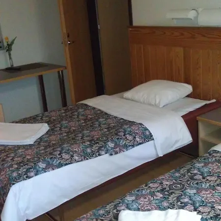 Tulikettu Hotell 4*