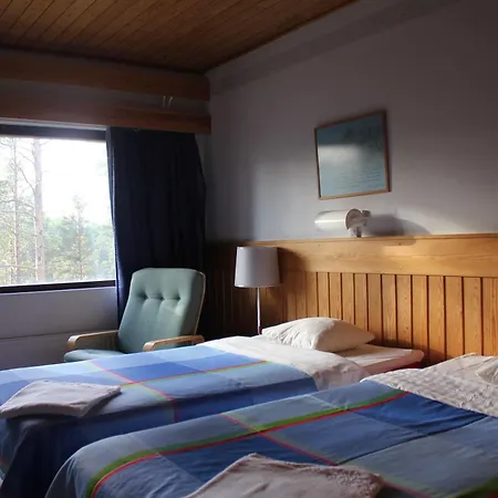 Tulikettu Hotell 4*